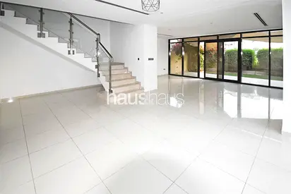 Thl | Single Row | Close To Pool Park