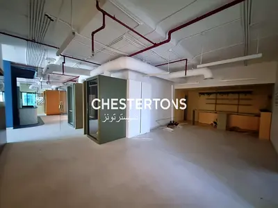 Huge Unit, Fitted Corner Office, Near Wtc Metro