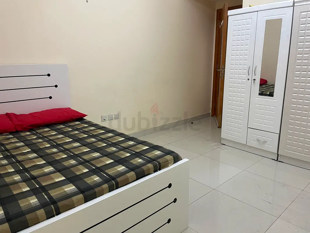 Apartment/Flat for Rent Master room available in Barsha 1 Dubai