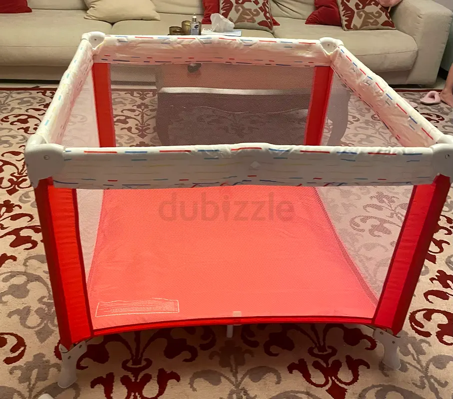 Safety 1st Circus Playpen Red