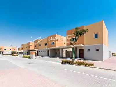 Vacant |spectacular Family Villa|community Views