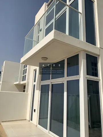 Single Row/conner Unit Fully Furnished Available For Rent