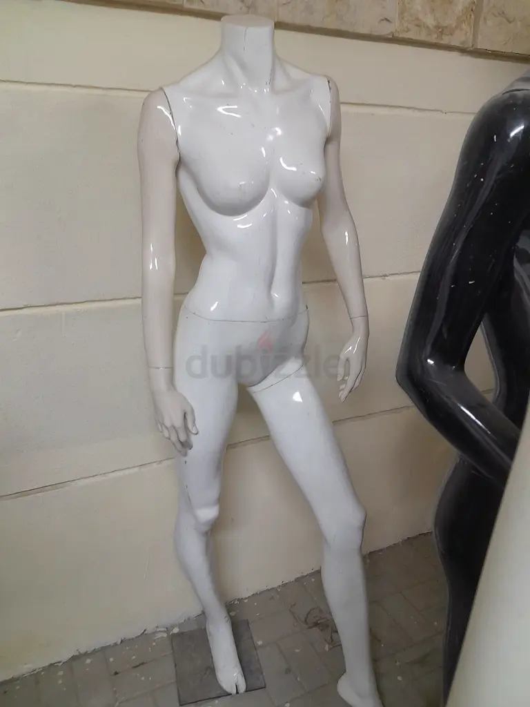 Mannequin63257104210561111