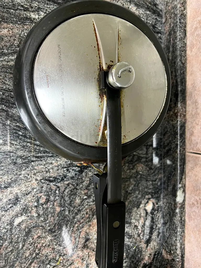 Hawkins pressure cooker working condition