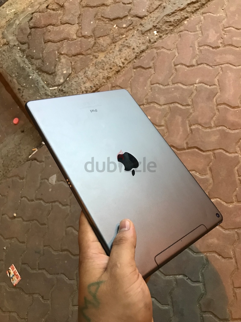 iPad Air3 64gb cellular WiFi apple original | dubizzle