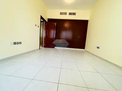 Lavish 2 Bedroom Hall With Built-in-waedrobes And Spacious Kitchen In Chiller Ac Free Bldg