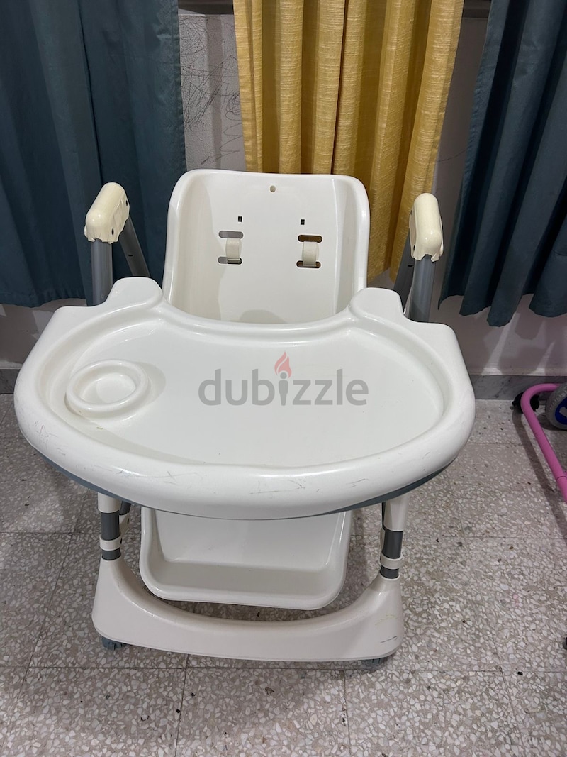 Baby high chair online dubizzle