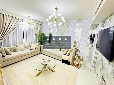 Luxurious / Back To Back / Furnished 3 Bedroom Townhouse For Rent.