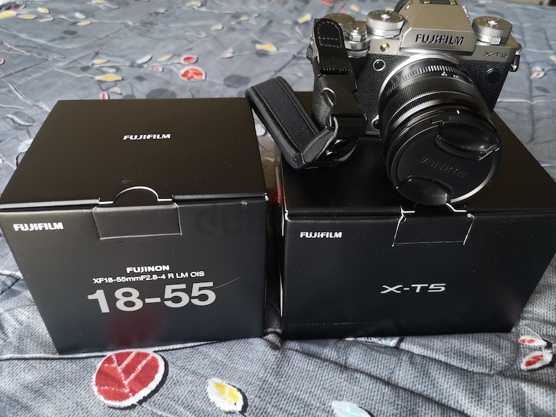 Camará Fujifilm XT5 + 18-55mm F2.8-4