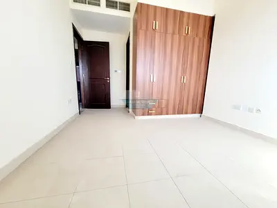 Lavish 2 Bedroom Hall Apartment With 3 Washrooms Built-in-wardrobes In Centralized Ac Bldg