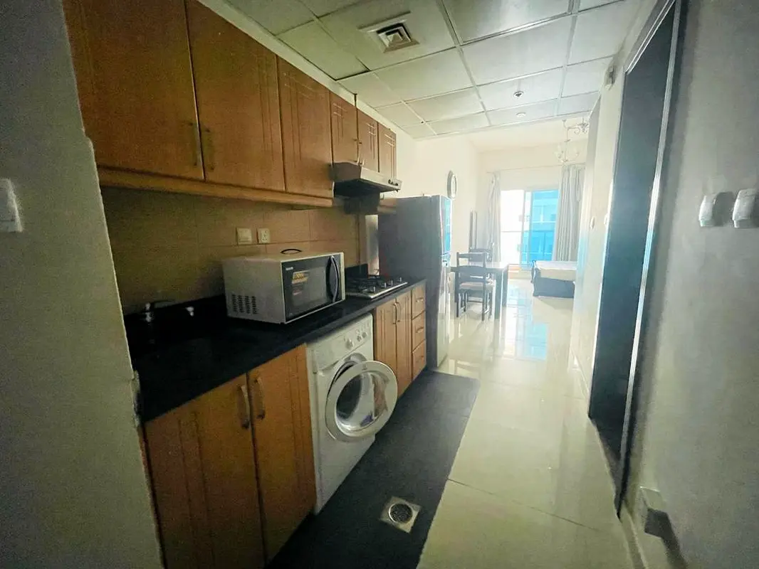 Apartment/Flat for Rent Studio Apt. available for monthly rental