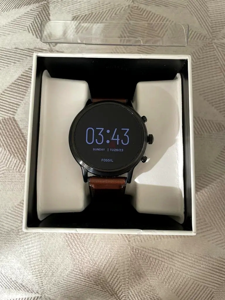 Fossil 44mm Gen 5 Carlyle Stainless Steel and Leather Touchscreen