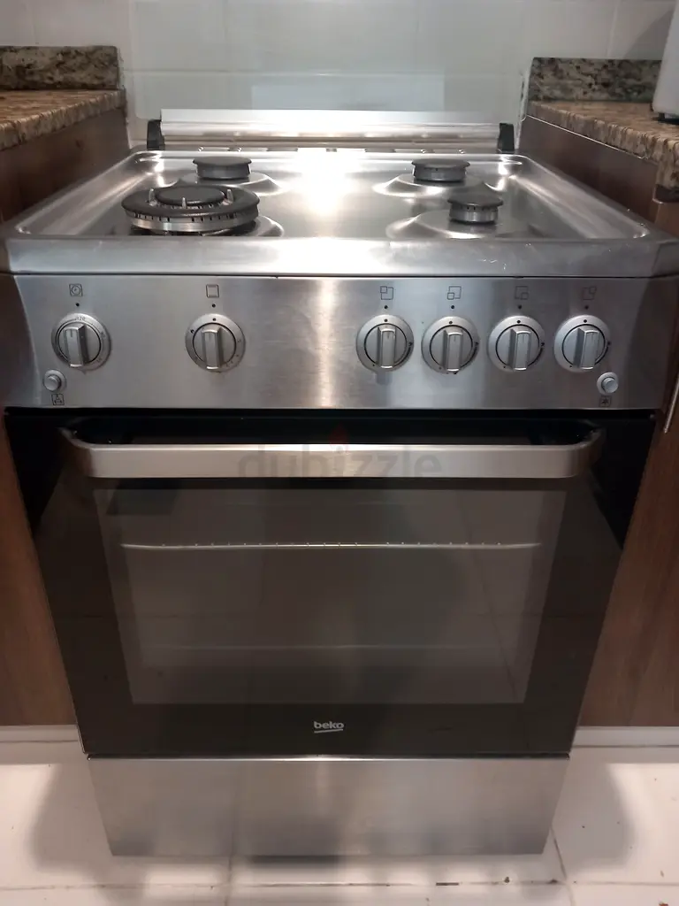 Gas cooking range