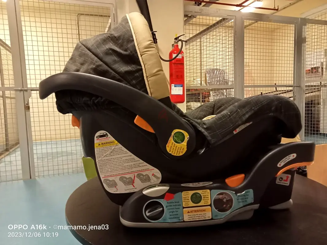 Chicco infant car seat with booster