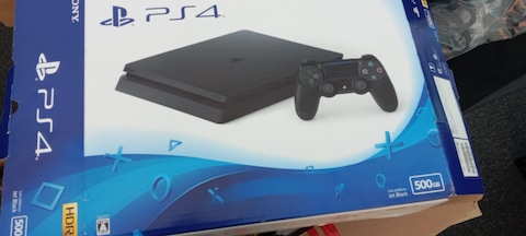 Buy & sell any Sony PlayStation 4 online - 1465 used Sony PlayStation 4 for  sale in All Cities (UAE), price list