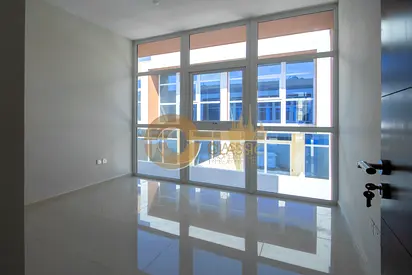 3 Br Villa | Good Condition | Huge Balcony