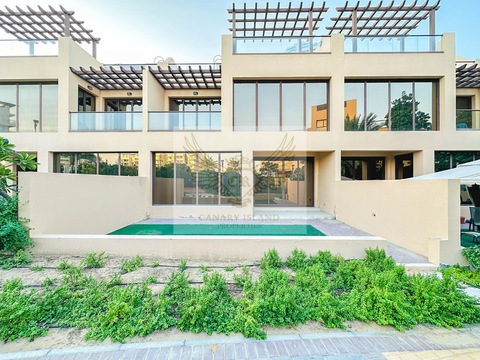 Vacant | 4 Bedrooms | Backing Pool Park