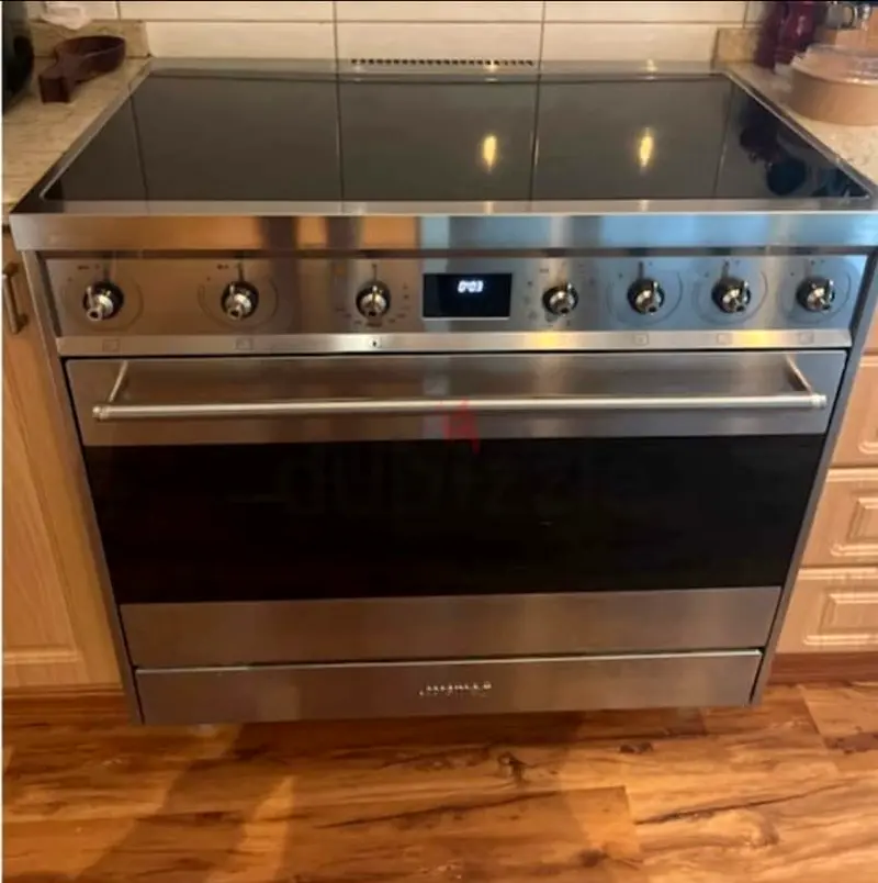 Smegg induction cooker electric oven