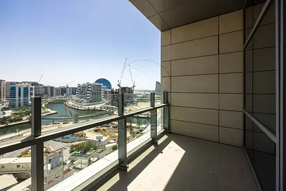 Waterfront Investment | Move-in Ready | High Roi