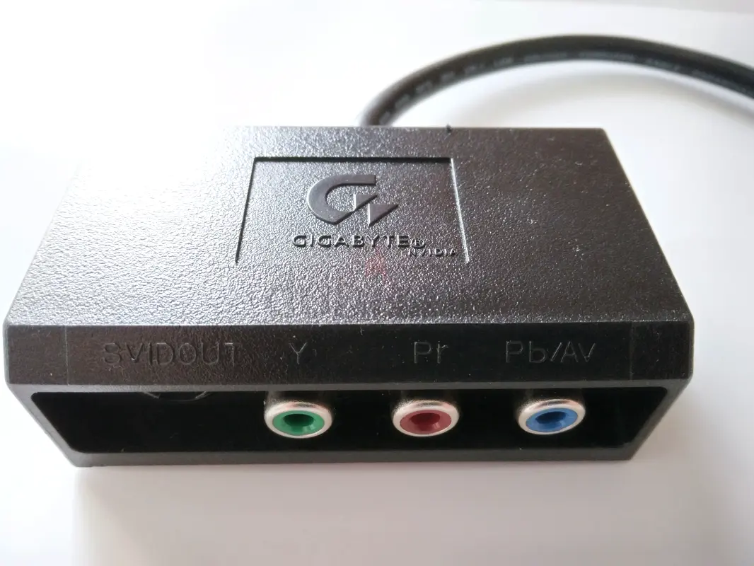 GIGABYTE graphic card Svideo RCA adapter (NEW)
