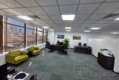 Onyx 1 | Partitioned | Prime Location