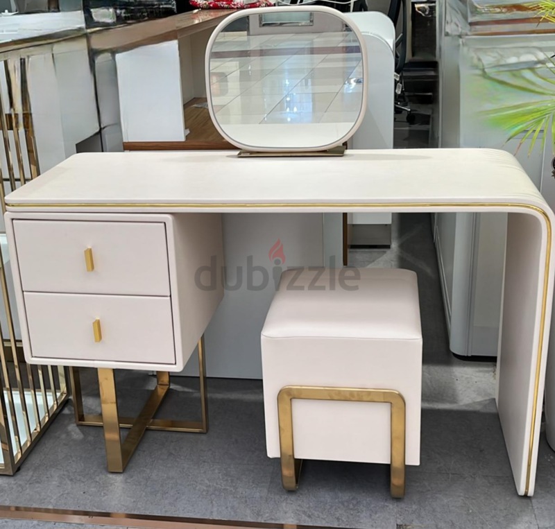 Dubizzle dressing deals table