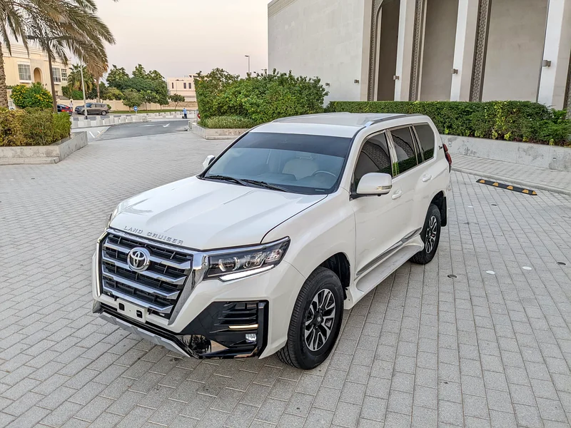 TOYOTA PRADO 2011 FACELIFTED 2023 FROM INTERIOR AND EXTERIOR WITH LIMGENE KIT G.C.C V663165695701507111