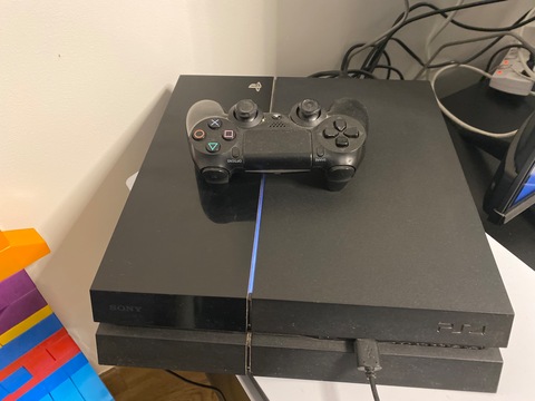 Buy & sell any Sony PlayStation 4 online - 1465 used Sony PlayStation 4 for  sale in All Cities (UAE), price list