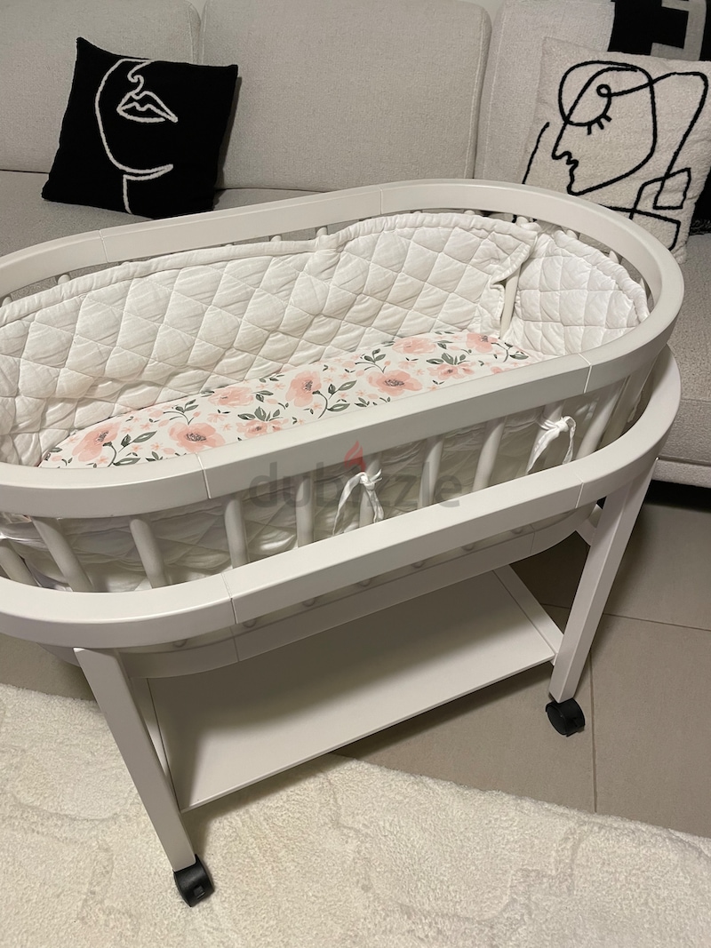 Pottery barn clearance bristol bassinet