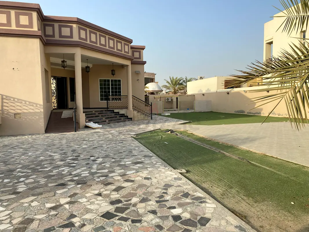 Villa/House for Rent Family room available in Al warqa Dubai