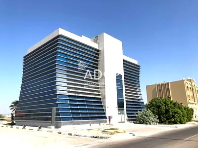 Full Commercial Building In A Prime Location