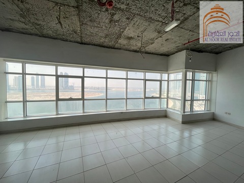 Office In Al Khan With A Lagoon View. Free Parking And 1 Month Free (layout 4)