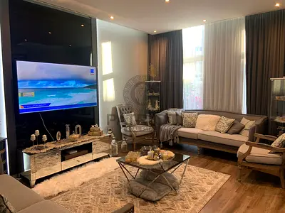 R2m14 | Middle | Vacant | Big Terrace