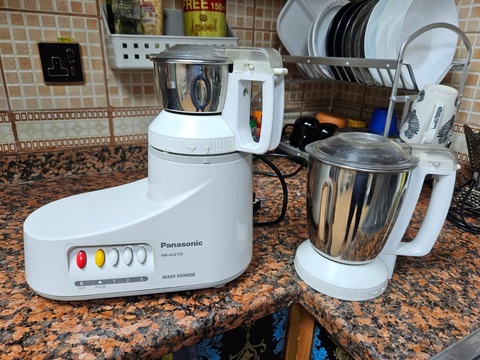 Panasonic MK-AC210  550 Watt Mixer Grinder (220 Volts)