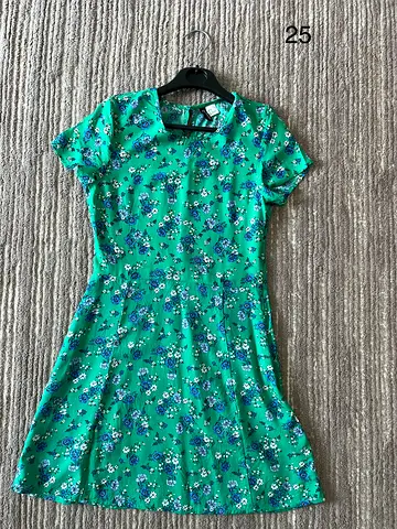 HM green dress size XS