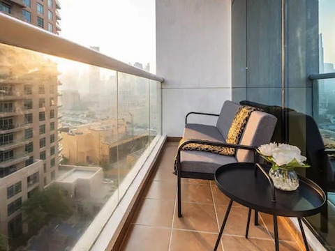 Fully Furnished Studio With World Class Amenities | Downtown Views