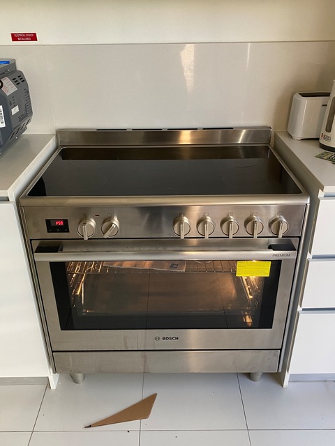 HCB738357M Electric range cooker