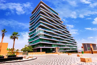 Laundry Room | Spacious | Sea View