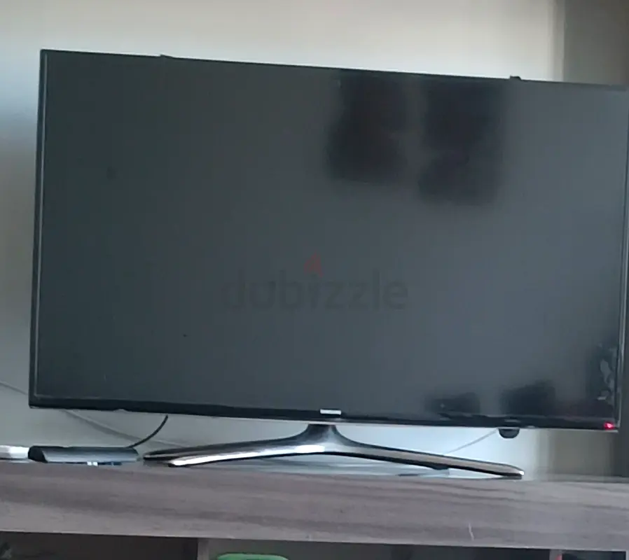 SAMSUNG 42 INCHES SMART TV FOR SALE