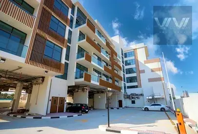 Brand New/ Elegant Full Furnished/ Ready