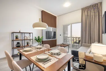 Exquisite Lagoon-view Living: Luxurious Upgraded Apartment