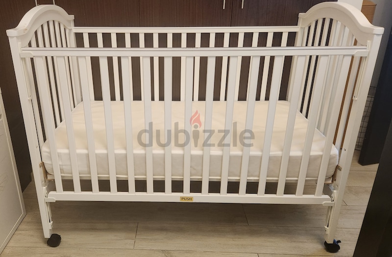 Baby cot dubizzle sale