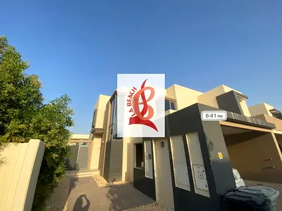 Beautiful 4 Bhk Townhouse I Spacious Plot I Well Lit I Grass Landscaped