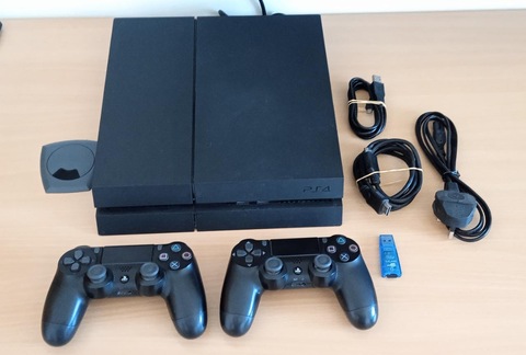 Buy & sell any Sony PlayStation 4 online - 1465 used Sony PlayStation 4 for  sale in All Cities (UAE), price list