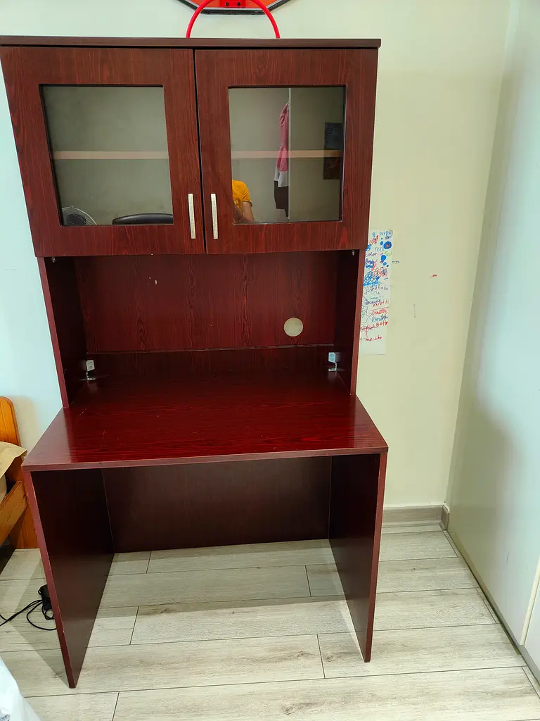 Study table for sale in karama دوبيزل
