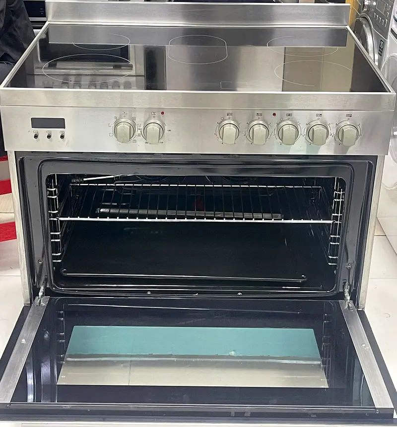 Midea 5 burner electric cooker 90 by 60 cm