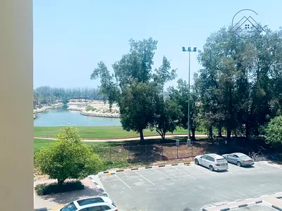 Luxurious Golfside Living: Spacious Apartment With Panoramic Views