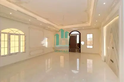 Excellent 5 Bedrooms Villa For Rent