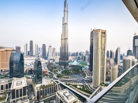 Fully Furnished 1 Bedroom With Direct Access To Dubai Mall | Burj Khalifa View | High Floor