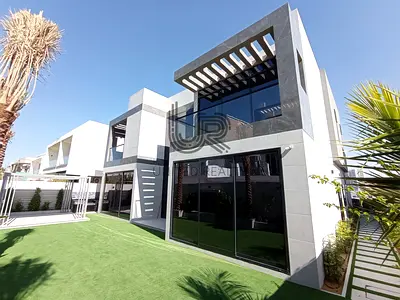 Lavish| High End Finish| Custom Built Villa|